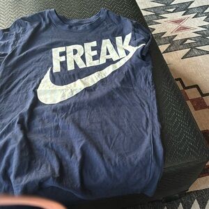 Men’s Nike dry fit freak brand new without tag never worn